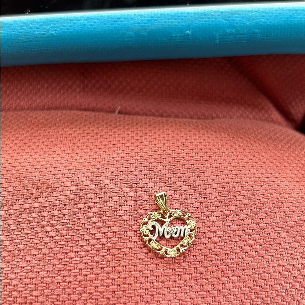 Charm - Picture 2 of 4